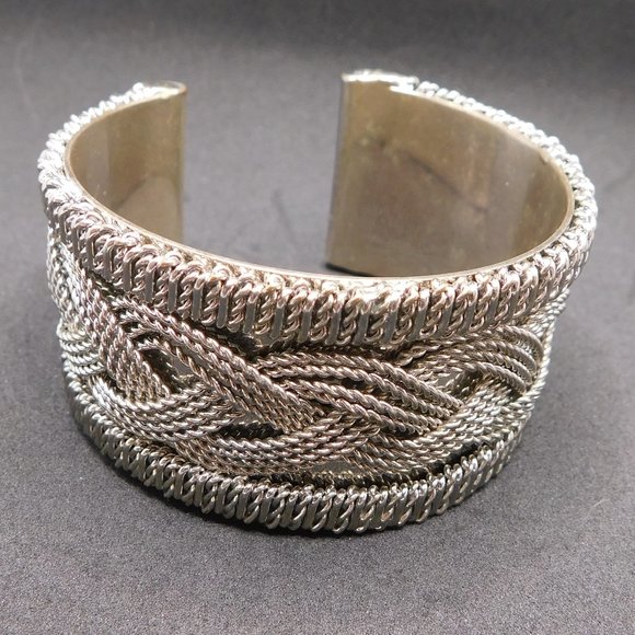 Vintage Jewelry - vintage silver color chain pattern cuff bracelet